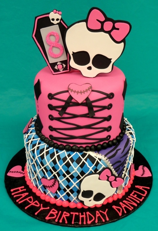 Bolo decorado Monster High