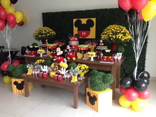 Festa de aniversário do Mickey Mouse com fata decoração, super bem produzida