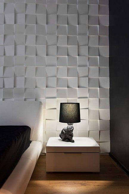 Textura tipo mosaico em parede de quarto de casal