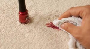 Como Tirar Mancha de Esmalte da Roupa: Maneiras de Remover Esmalte