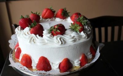 Bolos Decorados com Chantilly