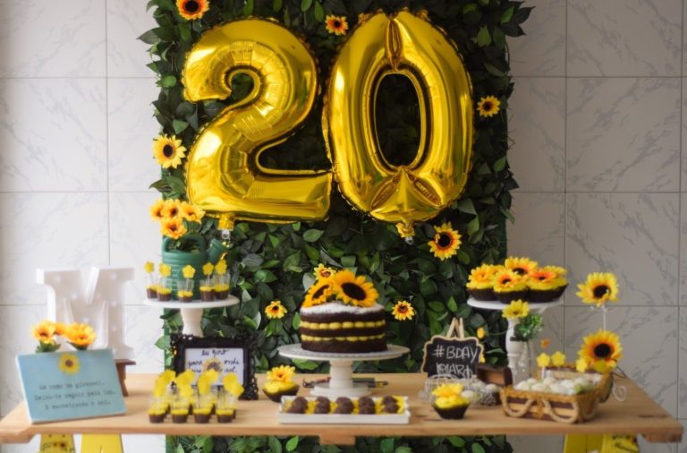 FESTA DE 20 ANOS → Decoração, Temas, Festa simples e barata